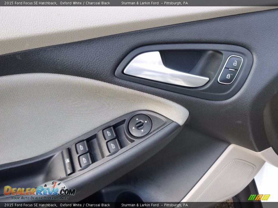 2015 Ford Focus SE Hatchback Oxford White / Charcoal Black Photo #10