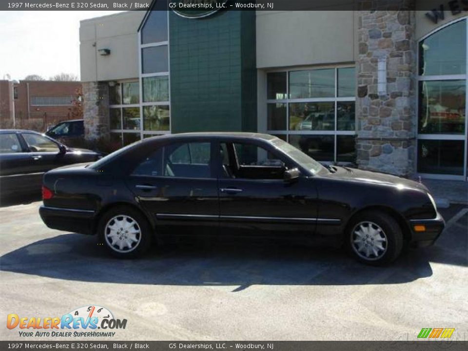 1997 Mercedes-Benz E 320 Sedan Black / Black Photo #2
