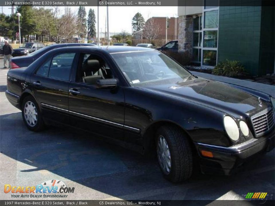 1997 Mercedes-Benz E 320 Sedan Black / Black Photo #9