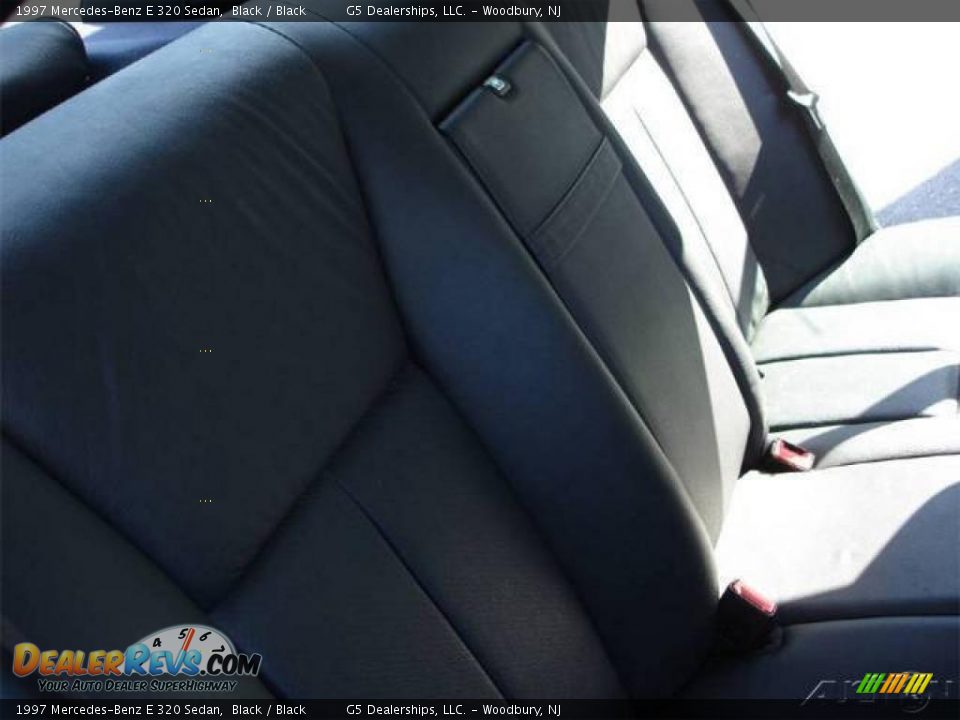 1997 Mercedes-Benz E 320 Sedan Black / Black Photo #17