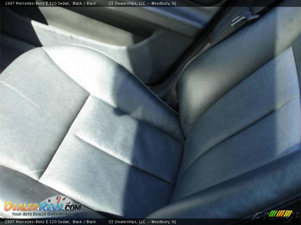 1997 Mercedes-Benz E 320 Sedan Black / Black Photo #22