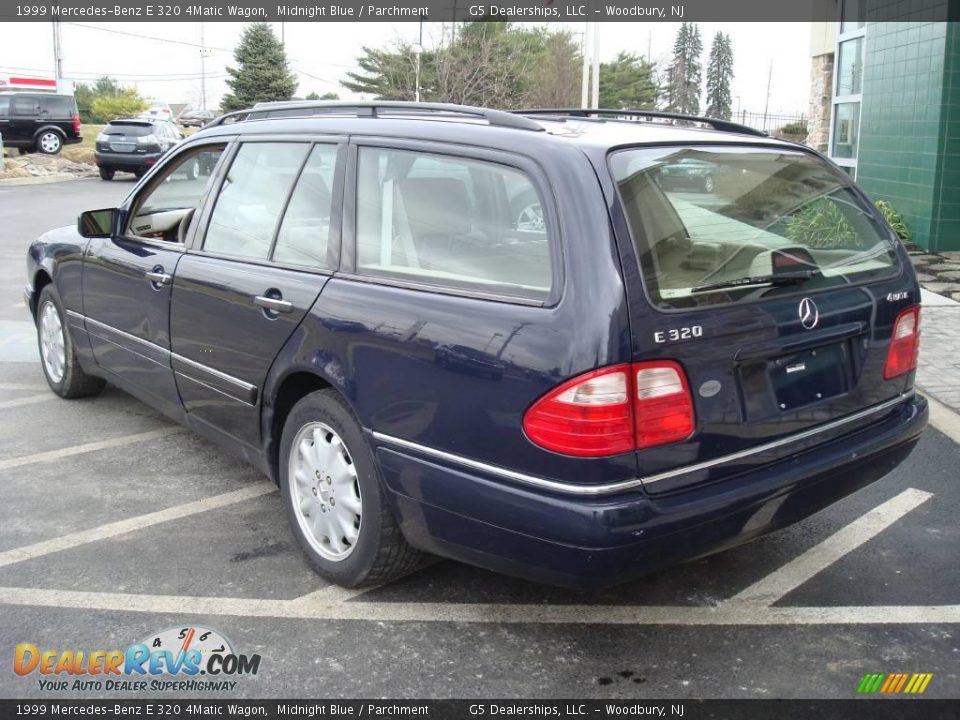 1999 Mercedes-Benz E 320 4Matic Wagon Midnight Blue / Parchment Photo #9