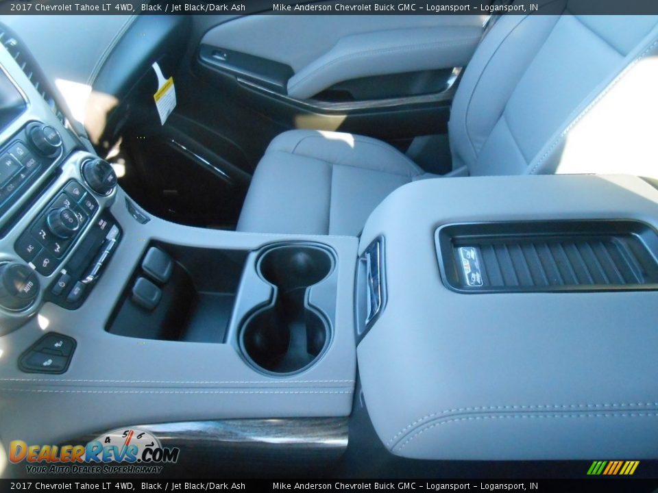 Controls of 2017 Chevrolet Tahoe LT 4WD Photo #17