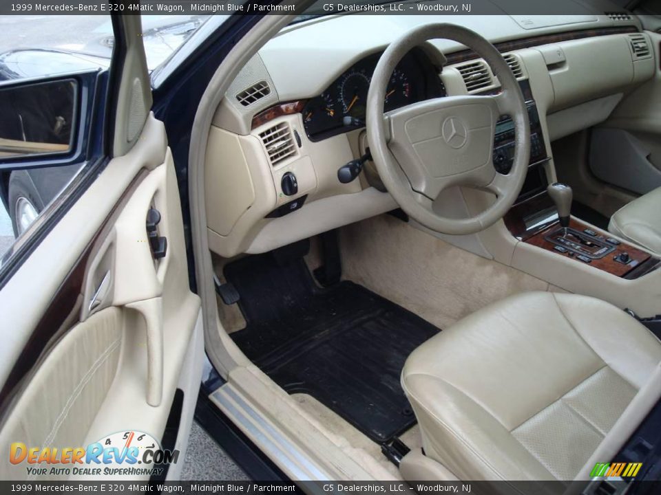 1999 Mercedes-Benz E 320 4Matic Wagon Midnight Blue / Parchment Photo #12