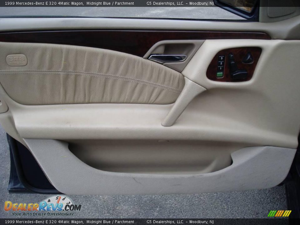 1999 Mercedes-Benz E 320 4Matic Wagon Midnight Blue / Parchment Photo #13