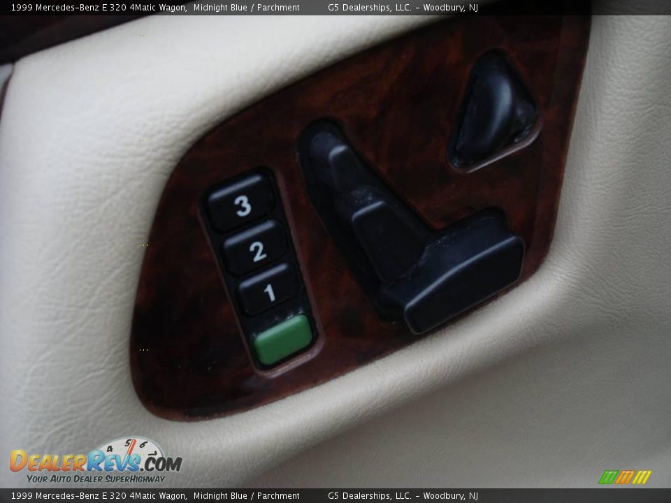 1999 Mercedes-Benz E 320 4Matic Wagon Midnight Blue / Parchment Photo #14