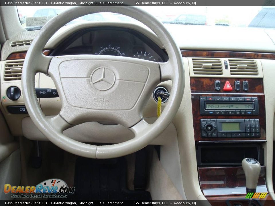 1999 Mercedes-Benz E 320 4Matic Wagon Midnight Blue / Parchment Photo #24