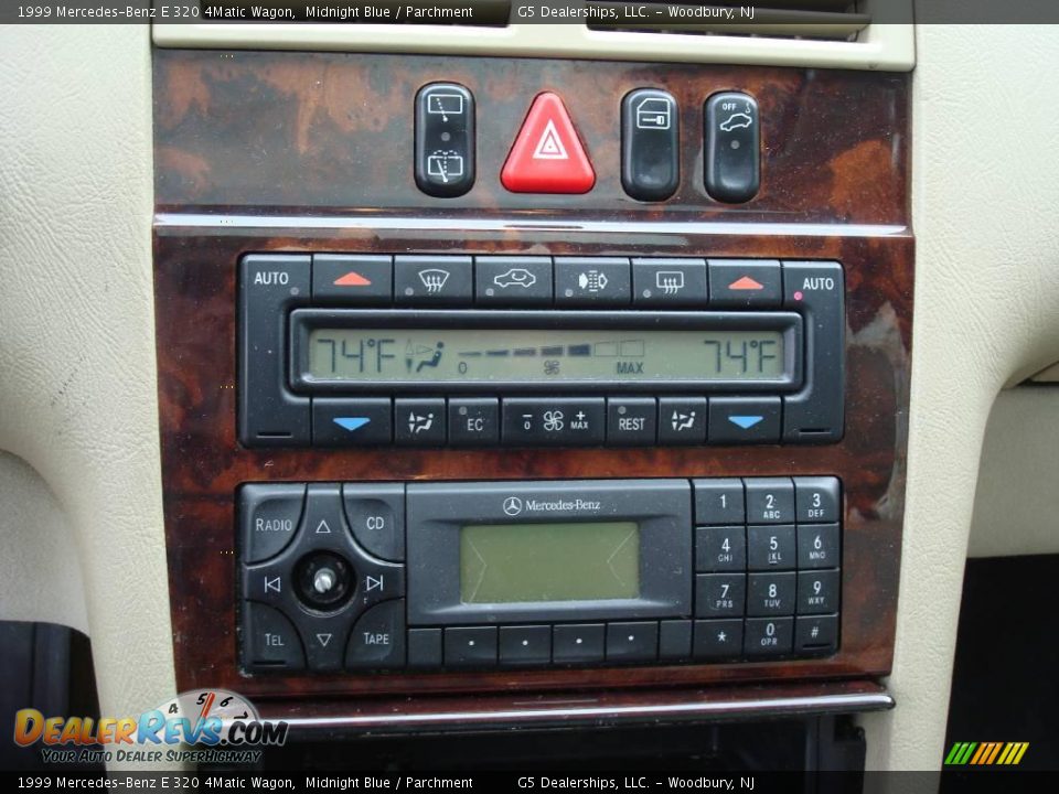 1999 Mercedes-Benz E 320 4Matic Wagon Midnight Blue / Parchment Photo #25