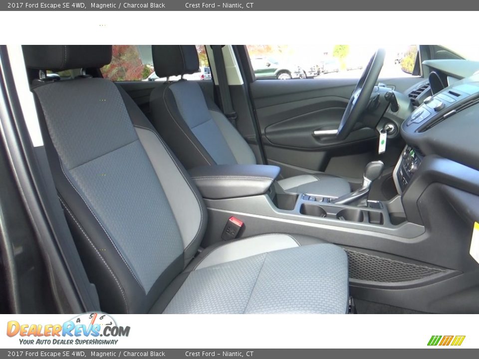 2017 Ford Escape SE 4WD Magnetic / Charcoal Black Photo #26