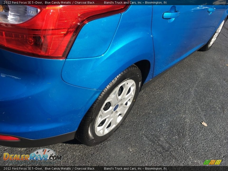 2012 Ford Focus SE 5-Door Blue Candy Metallic / Charcoal Black Photo #23