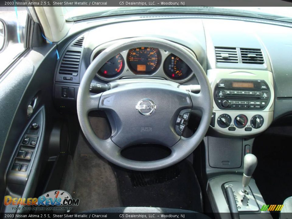 2003 Nissan Altima 2.5 S Sheer Silver Metallic / Charcoal Photo #21