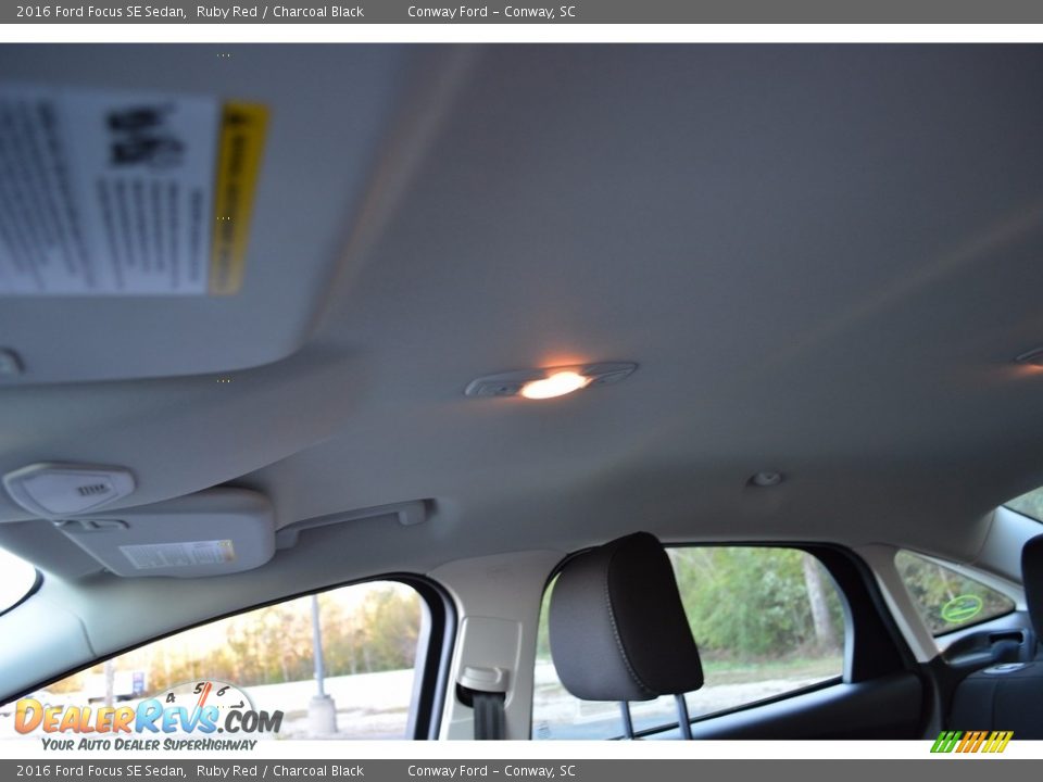 2016 Ford Focus SE Sedan Ruby Red / Charcoal Black Photo #11