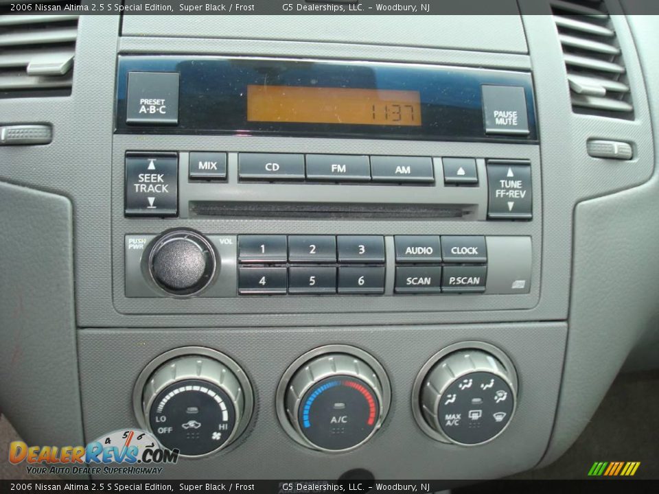 2006 Nissan Altima 2.5 S Special Edition Super Black / Frost Photo #23