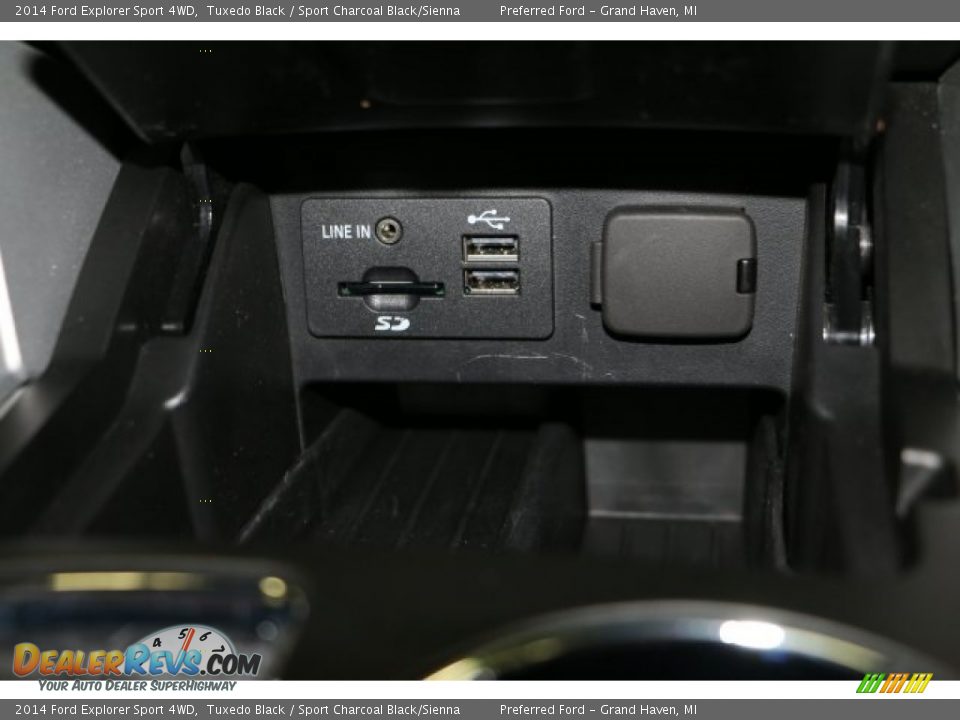 2014 Ford Explorer Sport 4WD Tuxedo Black / Sport Charcoal Black/Sienna Photo #19