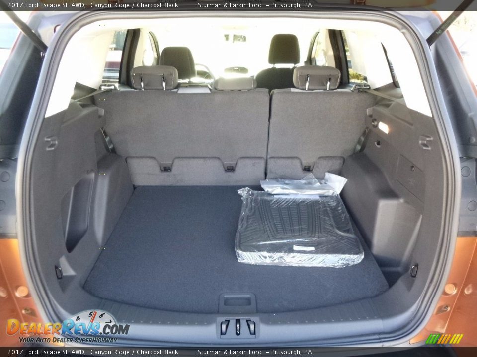 2017 Ford Escape SE 4WD Canyon Ridge / Charcoal Black Photo #3