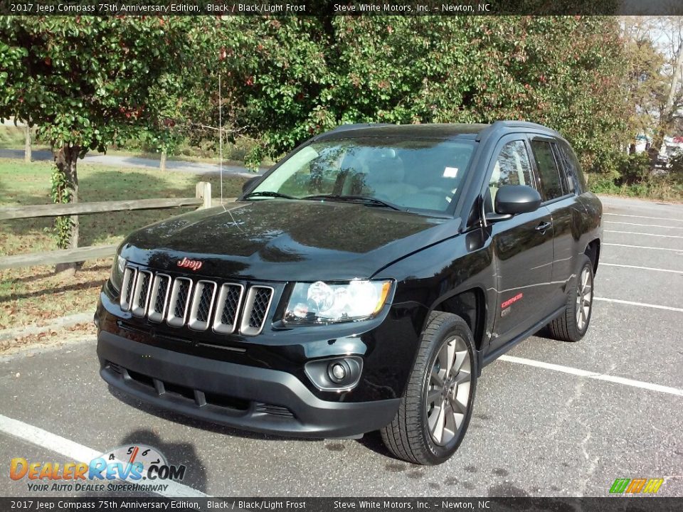Front 3/4 View of 2017 Jeep Compass 75th Anniversary Edition Photo #2