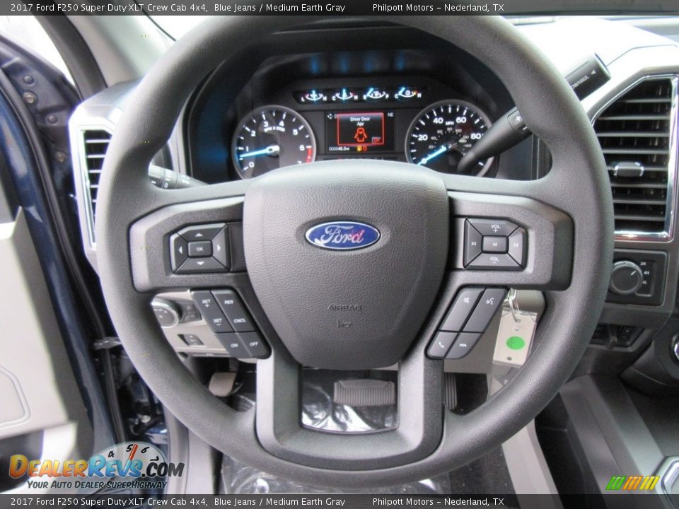 2017 Ford F250 Super Duty XLT Crew Cab 4x4 Steering Wheel Photo #31