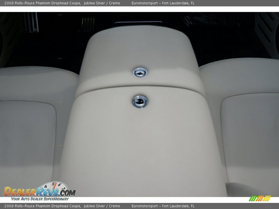 2009 Rolls-Royce Phantom Drophead Coupe Jubilee Silver / Creme Photo #79
