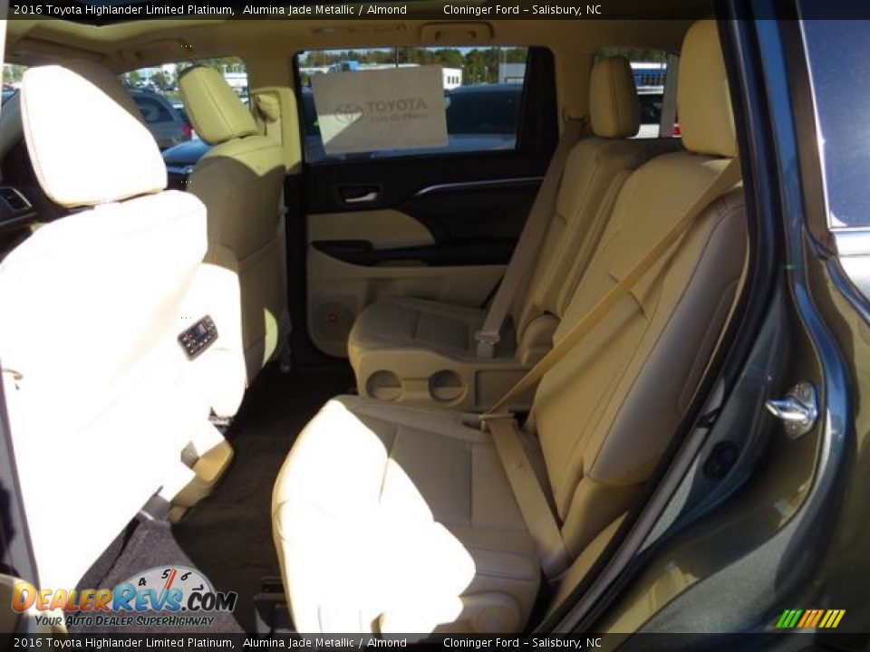 2016 Toyota Highlander Limited Platinum Alumina Jade Metallic / Almond Photo #7