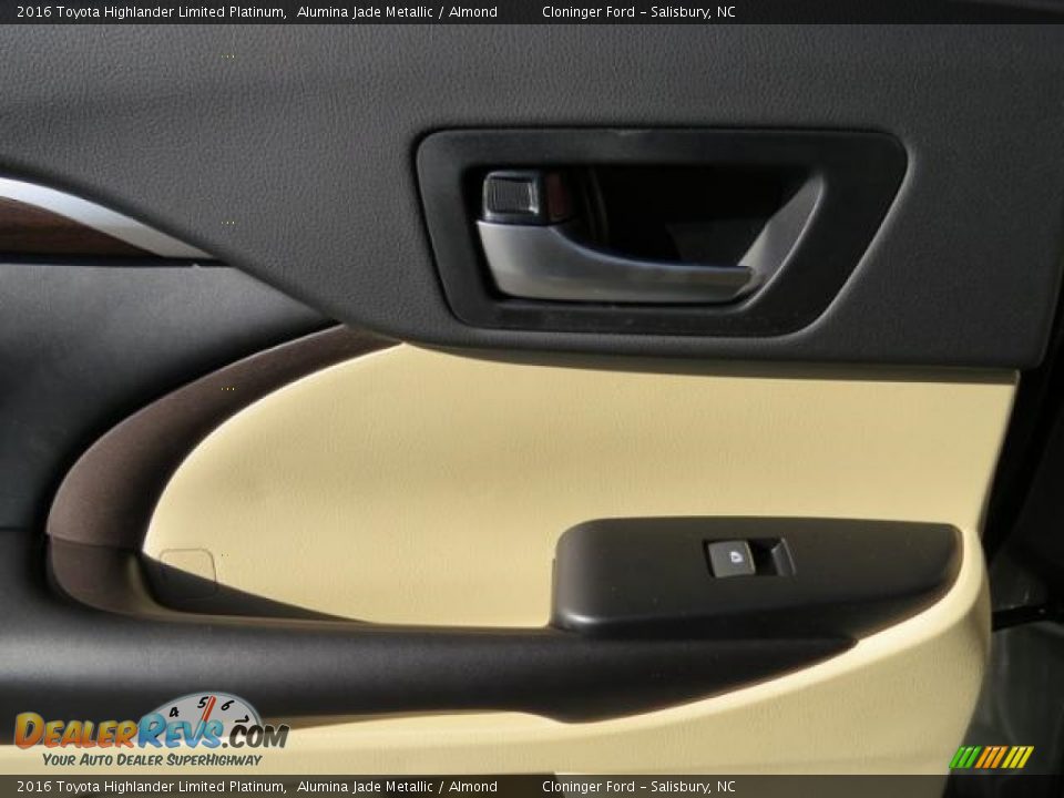 2016 Toyota Highlander Limited Platinum Alumina Jade Metallic / Almond Photo #8