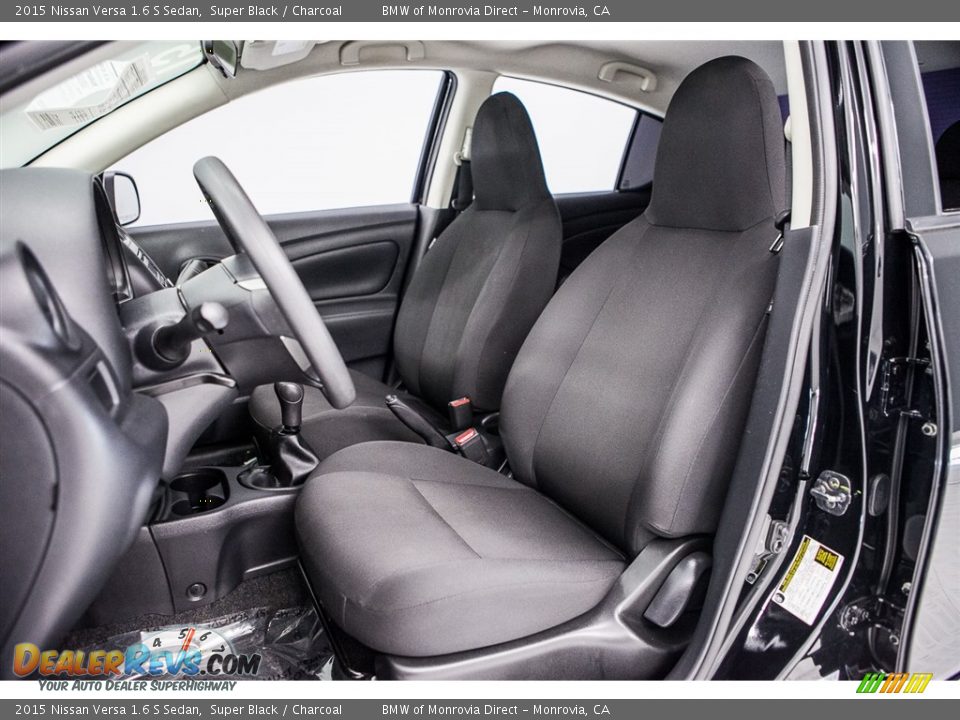 2015 Nissan Versa 1.6 S Sedan Super Black / Charcoal Photo #6