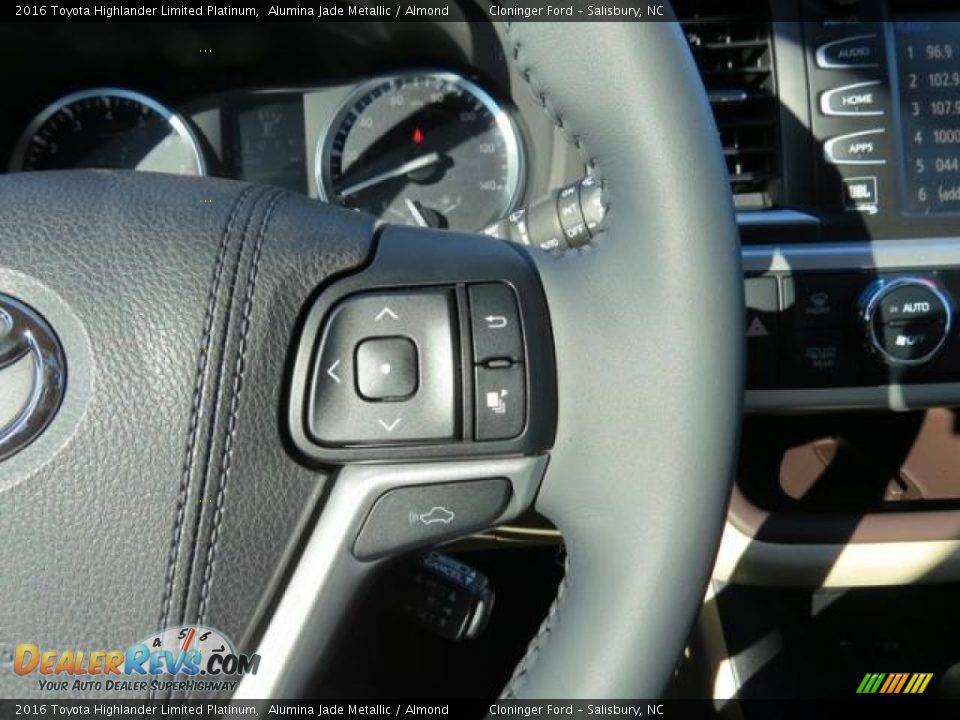 2016 Toyota Highlander Limited Platinum Alumina Jade Metallic / Almond Photo #15