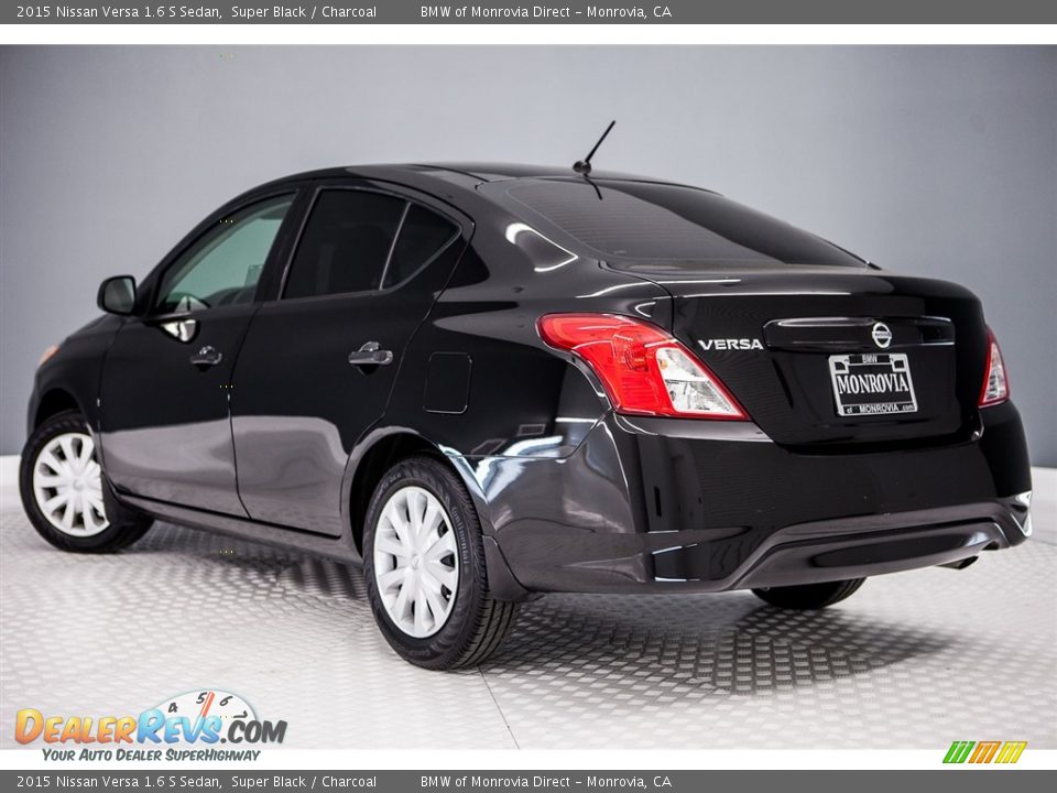 2015 Nissan Versa 1.6 S Sedan Super Black / Charcoal Photo #10