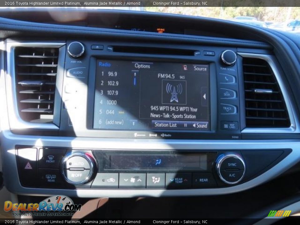 2016 Toyota Highlander Limited Platinum Alumina Jade Metallic / Almond Photo #20