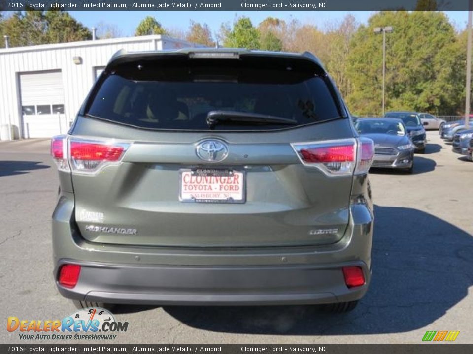 2016 Toyota Highlander Limited Platinum Alumina Jade Metallic / Almond Photo #29