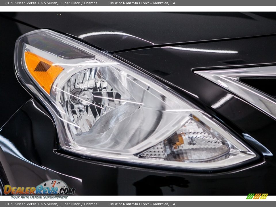 2015 Nissan Versa 1.6 S Sedan Super Black / Charcoal Photo #28