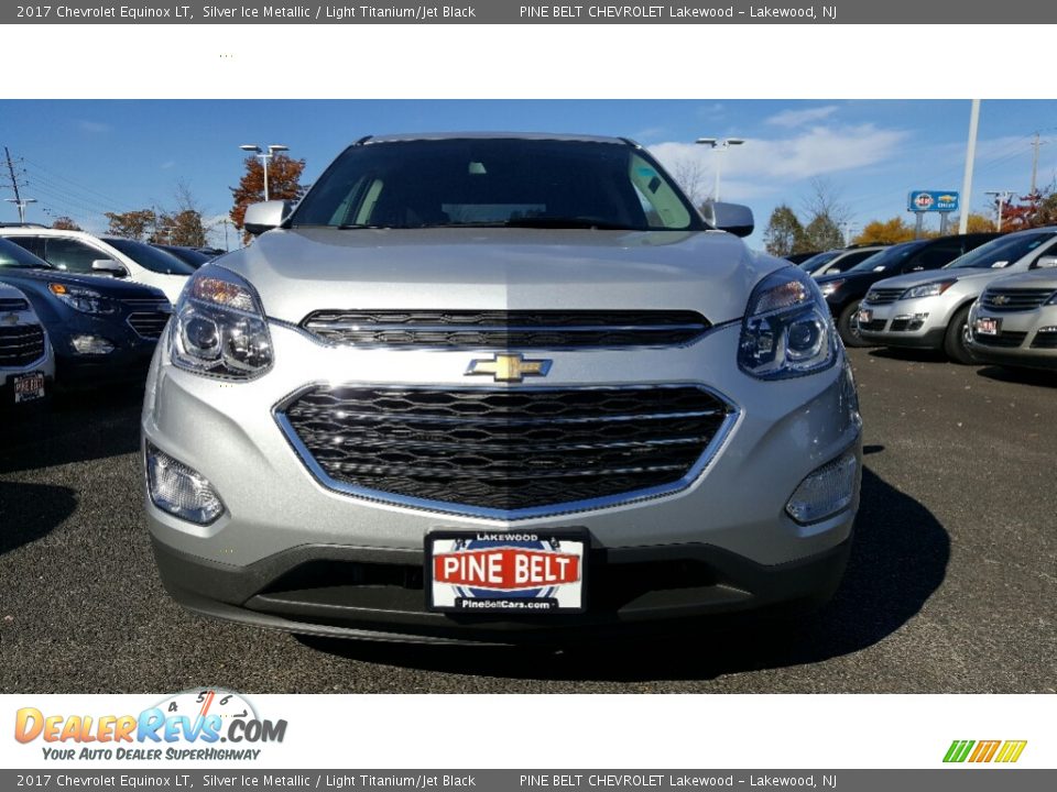 2017 Chevrolet Equinox LT Silver Ice Metallic / Light Titanium/Jet Black Photo #2