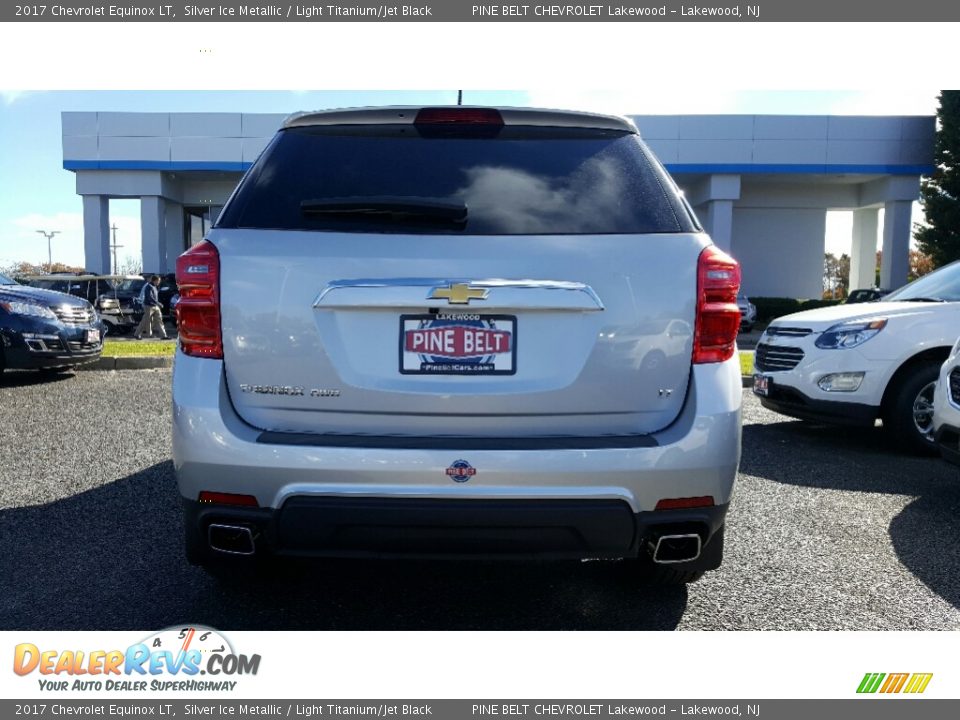 2017 Chevrolet Equinox LT Silver Ice Metallic / Light Titanium/Jet Black Photo #5