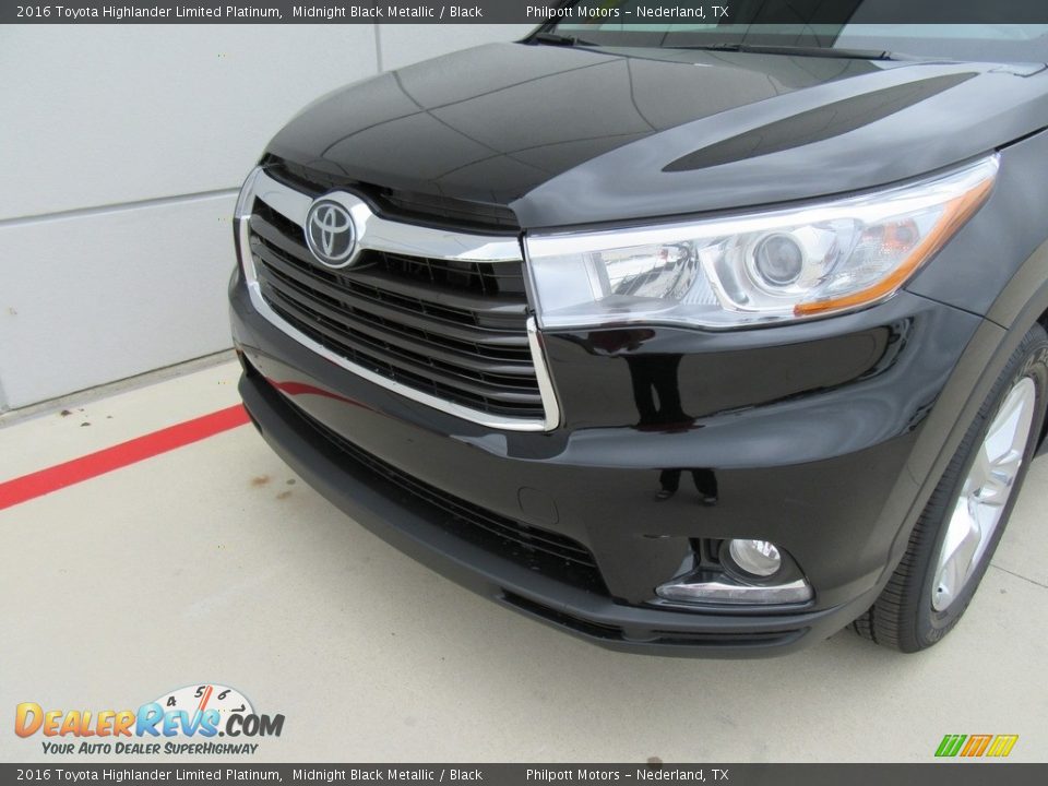 2016 Toyota Highlander Limited Platinum Midnight Black Metallic / Black Photo #10