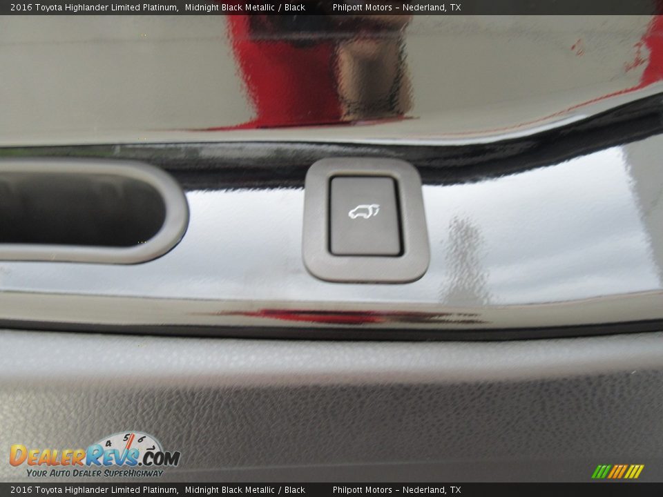 2016 Toyota Highlander Limited Platinum Midnight Black Metallic / Black Photo #19