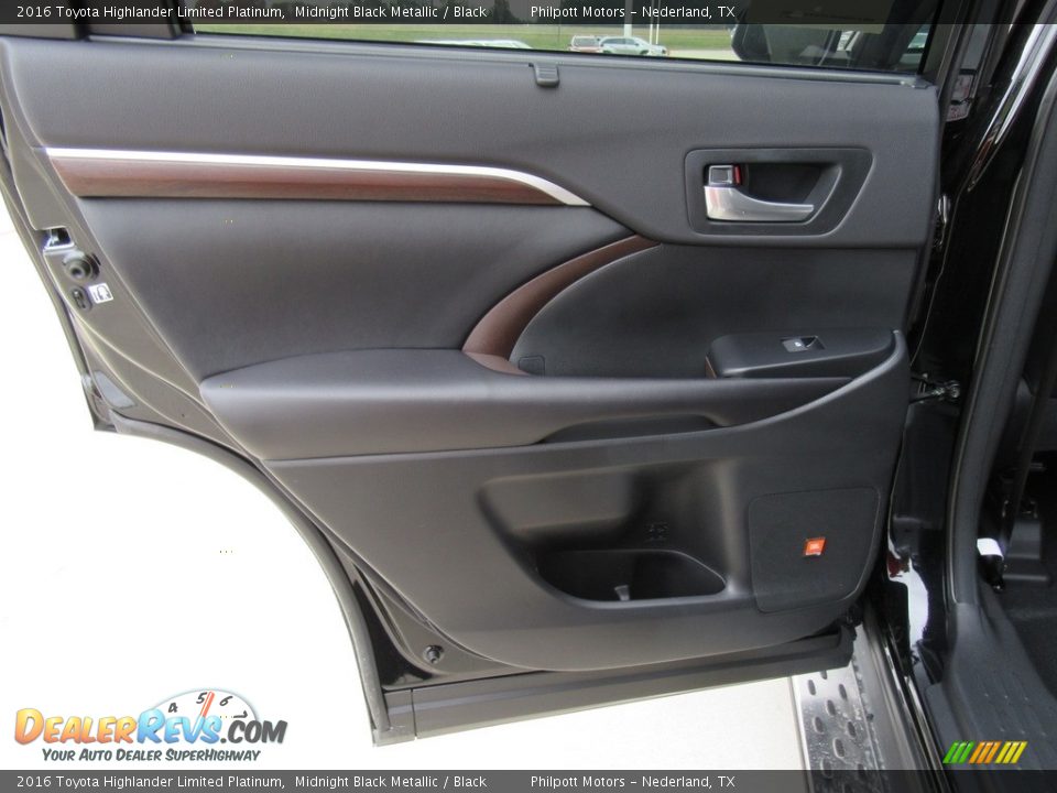 2016 Toyota Highlander Limited Platinum Midnight Black Metallic / Black Photo #20