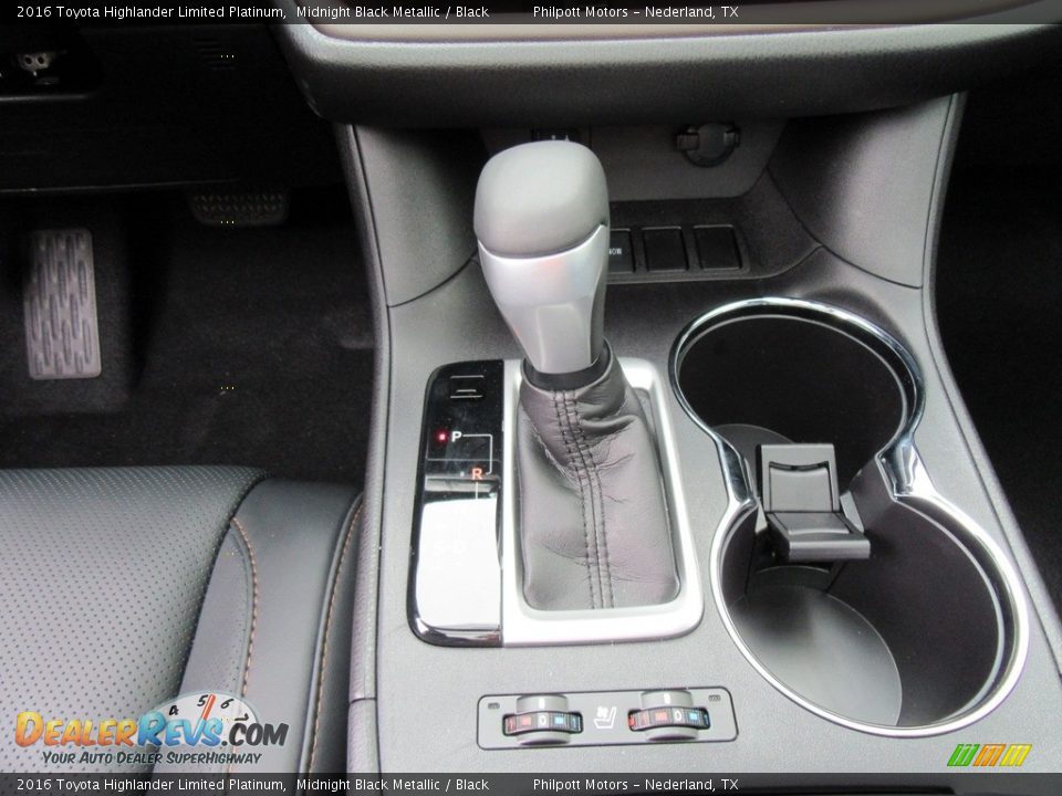 2016 Toyota Highlander Limited Platinum Midnight Black Metallic / Black Photo #30