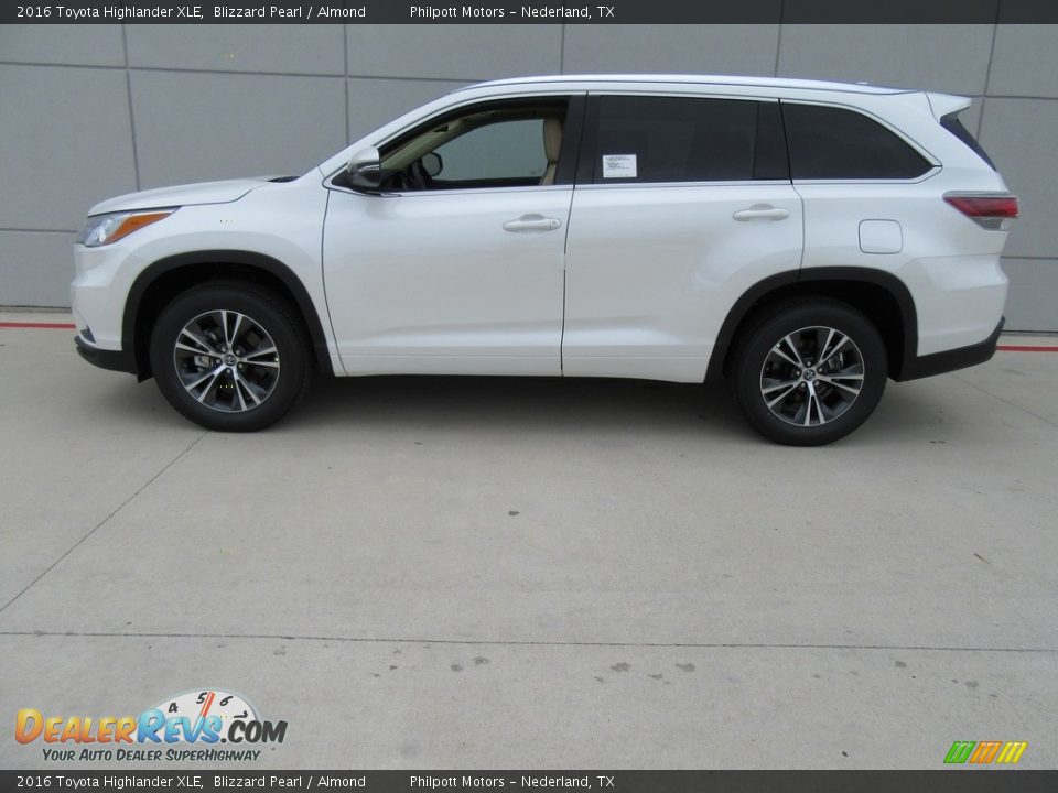 2016 Toyota Highlander XLE Blizzard Pearl / Almond Photo #6