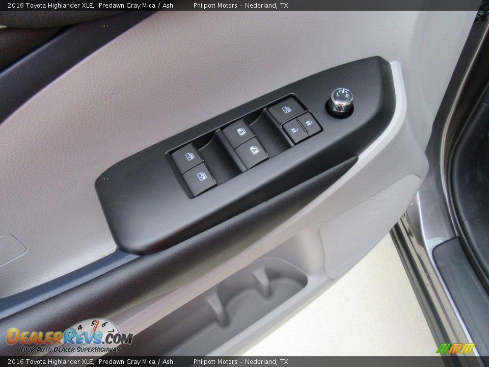 2016 Toyota Highlander XLE Predawn Gray Mica / Ash Photo #21