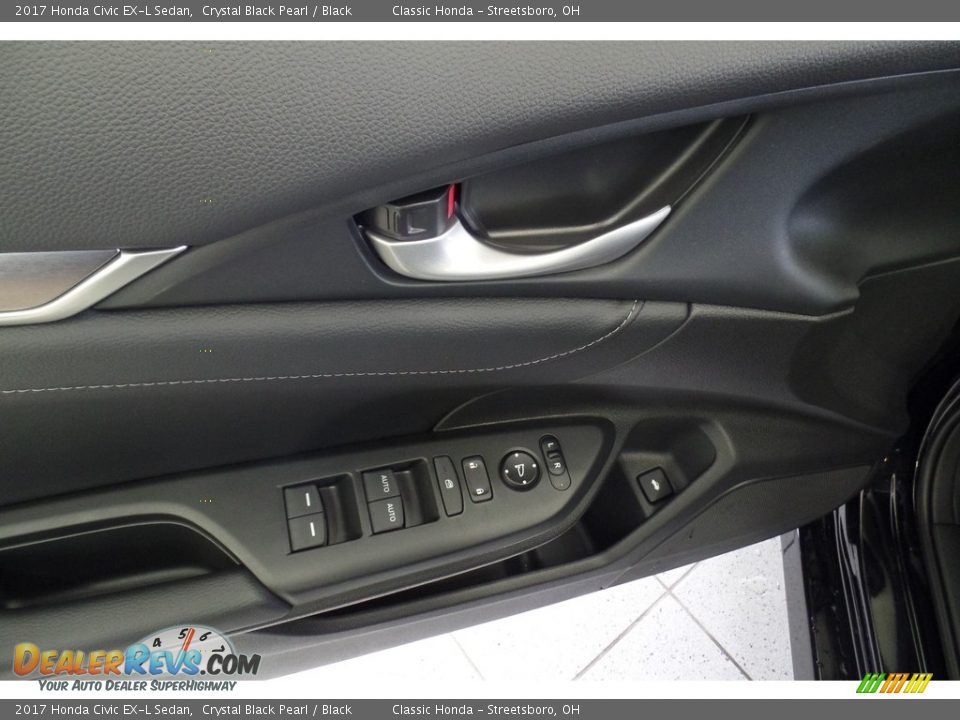 Door Panel of 2017 Honda Civic EX-L Sedan Photo #8