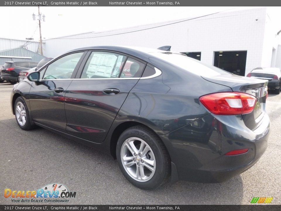2017 Chevrolet Cruze LT Graphite Metallic / Jet Black Photo #7
