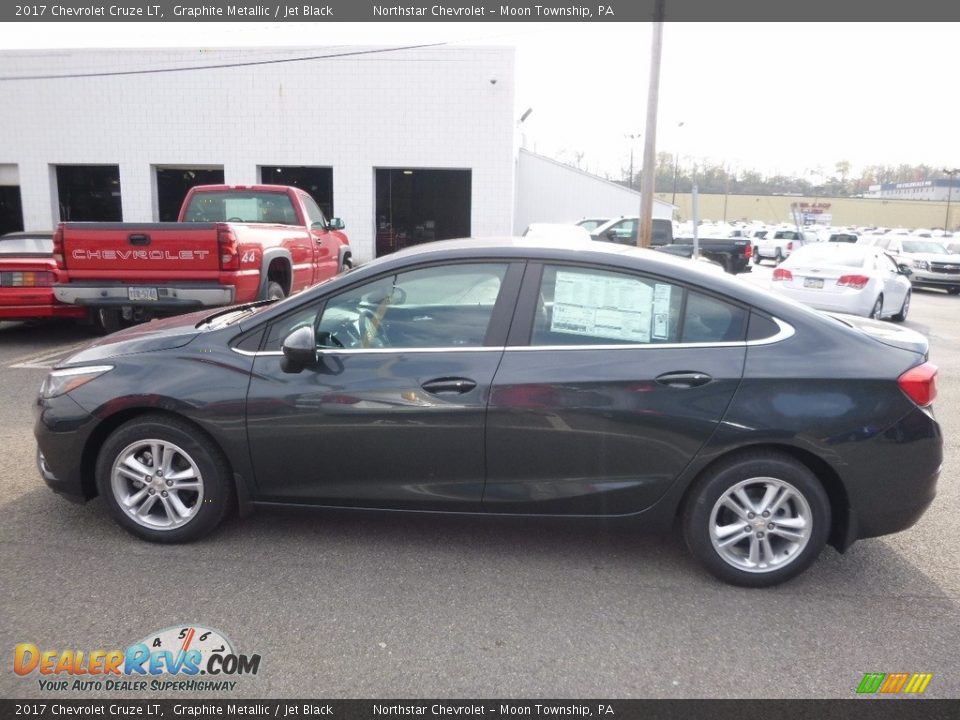 2017 Chevrolet Cruze LT Graphite Metallic / Jet Black Photo #8