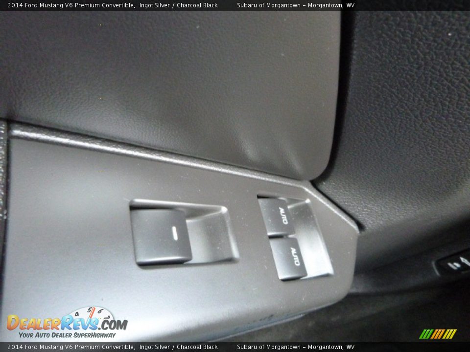 2014 Ford Mustang V6 Premium Convertible Ingot Silver / Charcoal Black Photo #22