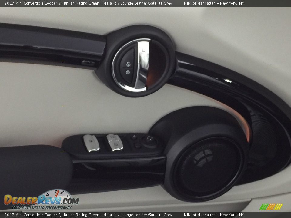 Controls of 2017 Mini Convertible Cooper S Photo #14