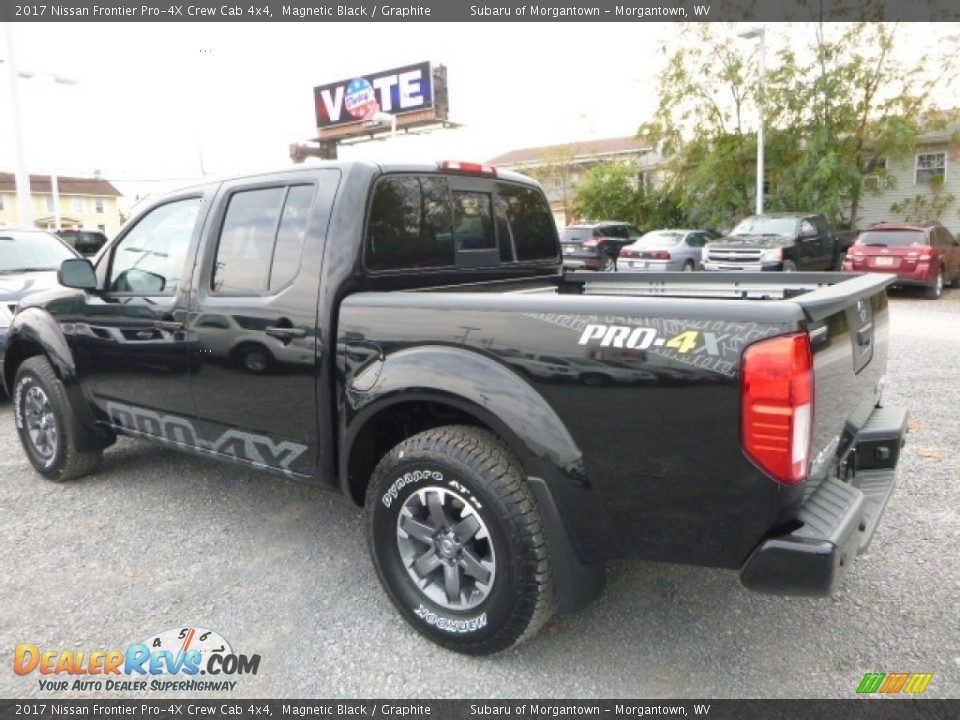 Magnetic Black 2017 Nissan Frontier Pro-4X Crew Cab 4x4 Photo #10