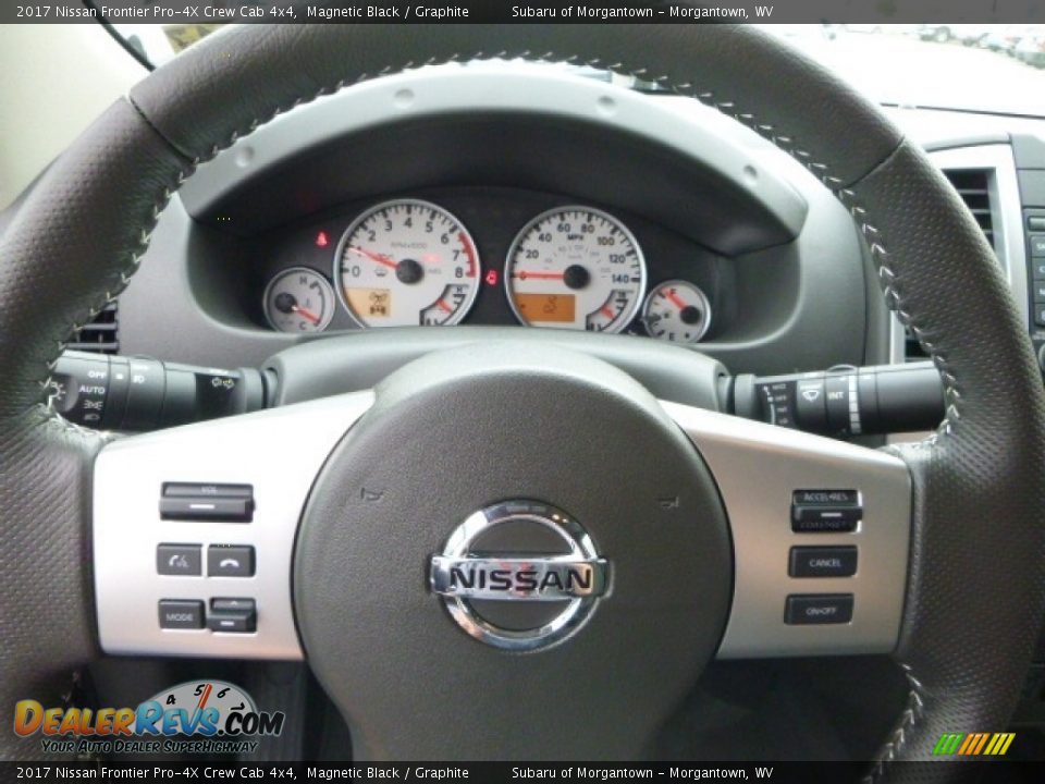 2017 Nissan Frontier Pro-4X Crew Cab 4x4 Steering Wheel Photo #20