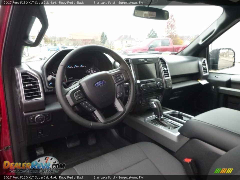 Black Interior - 2017 Ford F150 XLT SuperCab 4x4 Photo #11