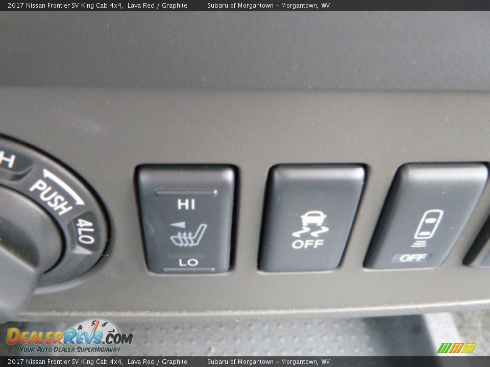 Controls of 2017 Nissan Frontier SV King Cab 4x4 Photo #19