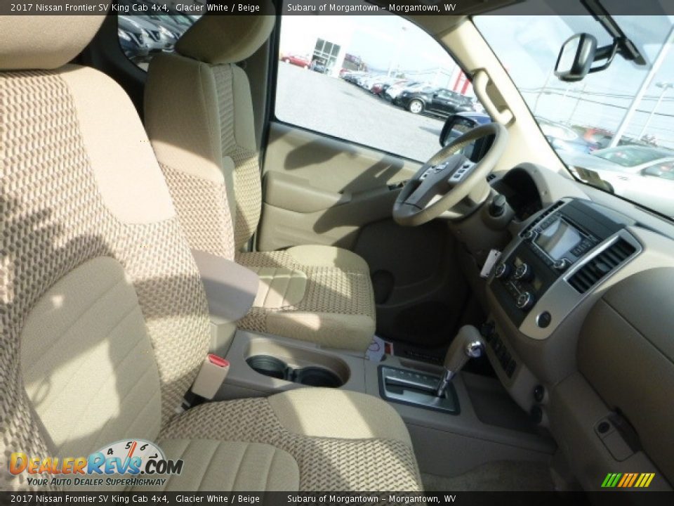 Front Seat of 2017 Nissan Frontier SV King Cab 4x4 Photo #3
