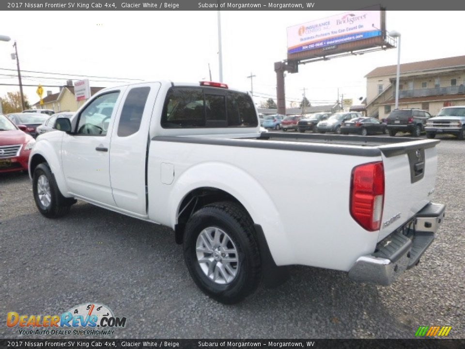 2017 Nissan Frontier SV King Cab 4x4 Glacier White / Beige Photo #9