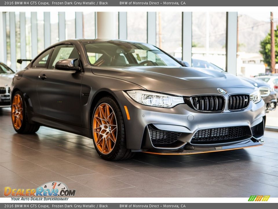 Front 3/4 View of 2016 BMW M4 GTS Coupe Photo #12